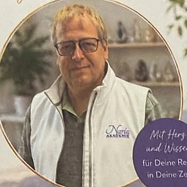 Thomas, Mineralsteincoach der Naria Akademie